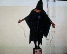 Abu Ghraib und Burka - Unterwerfung und Auflehnung symbolisiert