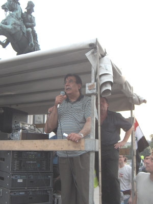 Awni al Kalemji adressing the central rally of the left coalition