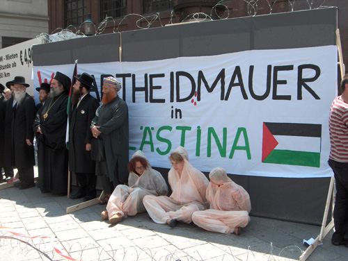 Jews, Christians and Muslims against occupation and Guantanamo