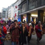 Bolivianische Musiker begleiten die gesamte Demo