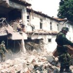 Die Geburtsstation der Universitätsklinik „Dr. Dragiša Mišović“ in Belgrad wurde am 28. April 1999 durch Luftangriffe beschädigt, am 20. Mai 1999 von einer Bombe getroffen. Damit wurde auch das Zentrum für Kinderpulmologie und Tuberkulose sowie die Abteilung für Gynäkologie und Geburtshilfe zerstört. Insgesamt wurden in 11 Wochen 19 Krankenhäuser und 20 Gesundheitszentren zerstört oder beschädigt. (Foto: Tanjug)